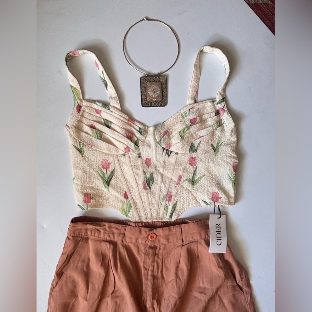 NWT Cider floral cropped corset top